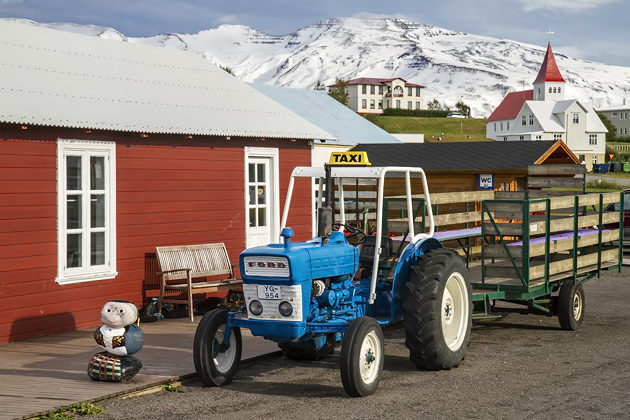 Read more about the article Tractors, Ptarmigans and Dried Cod at Hrísey Island