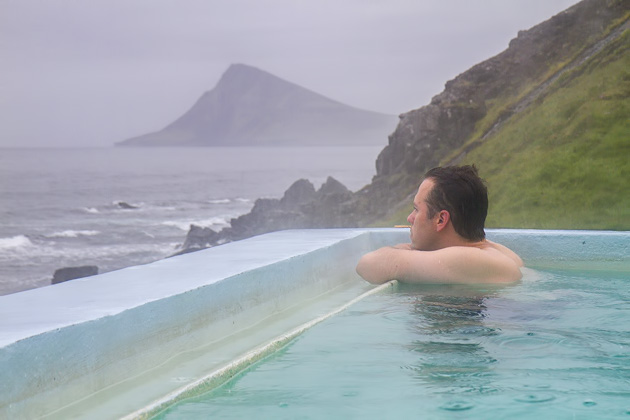 Read more about the article Norðurfjörður and the Pool at Krossnelaug